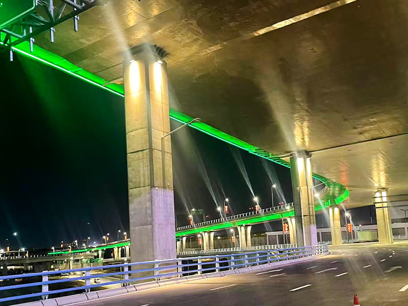 AEROPUERTO DE URUMQI, XINJIANG